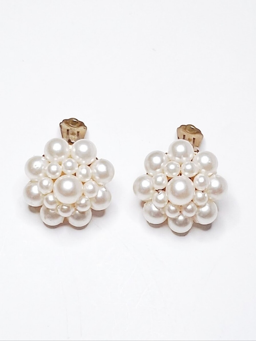 Vintage Hong Kong Pearl Cluster Clip-on Earrings